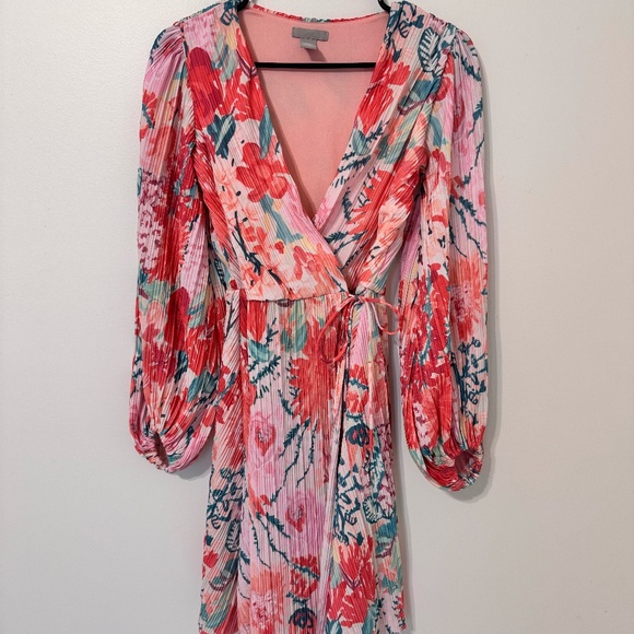 H&M Dresses & Skirts - H&M Floral Dress Size XS